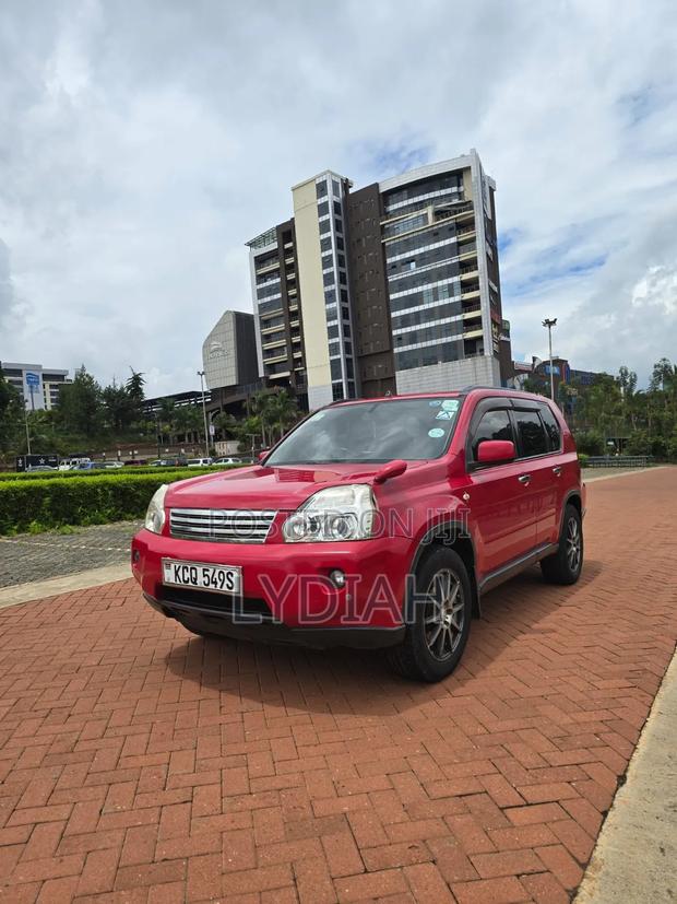 Nissan X-Trail 2010 Red