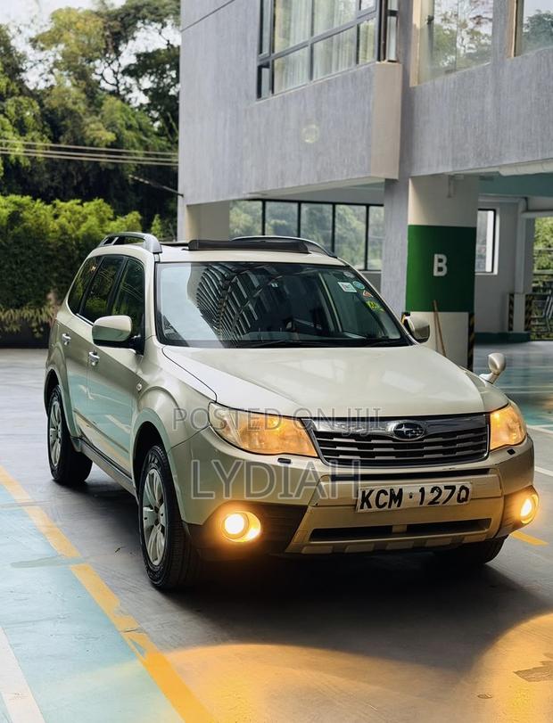 Subaru Forester 2010 Silver