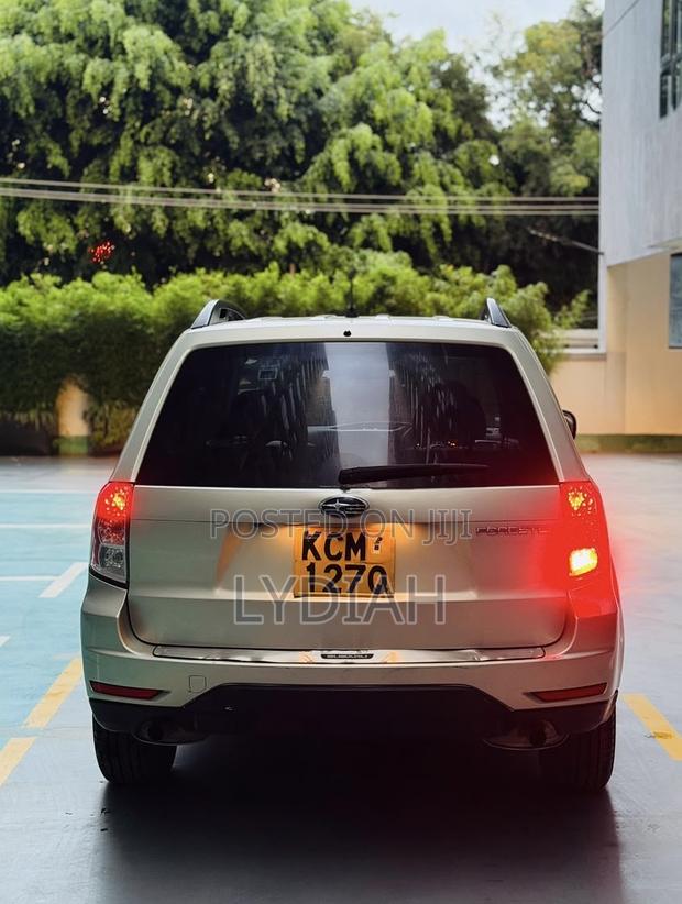 Subaru Forester 2010 Silver