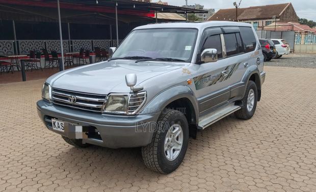 Toyota Land Cruiser Prado 1996 Silver