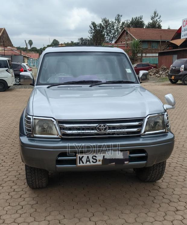 Toyota Land Cruiser Prado 1996 Silver