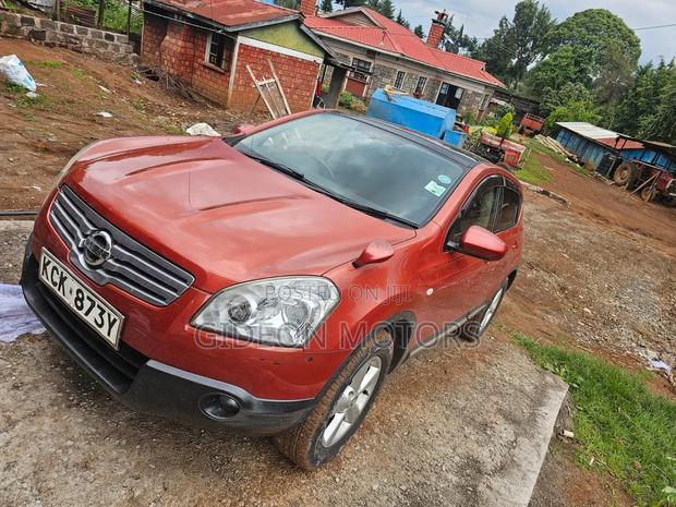 Nissan Dualis 2010 Red