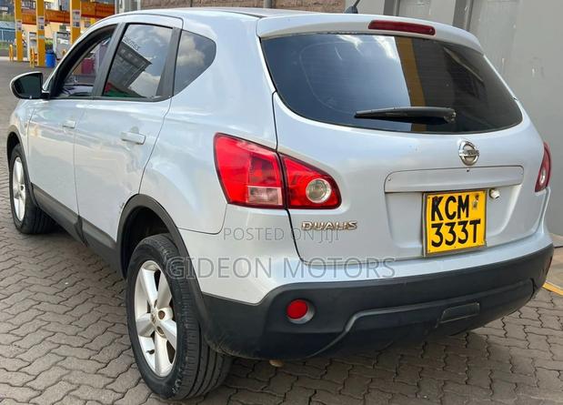 Nissan Dualis 2010 Silver