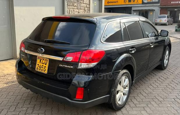 Subaru Outback 2011 Black