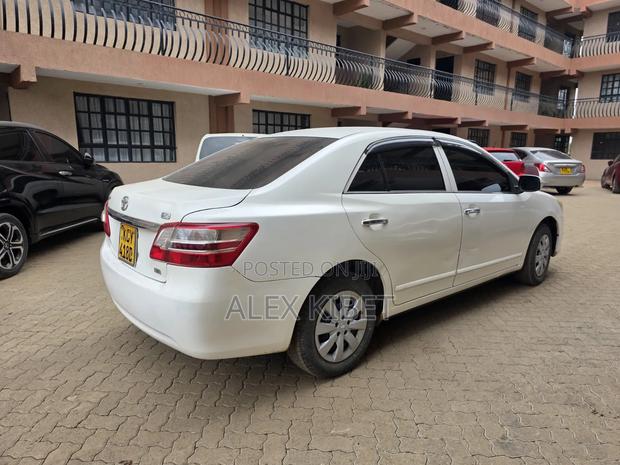 Toyota Premio 2013 White