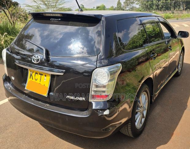 Toyota Corolla Fielder 2012 Black