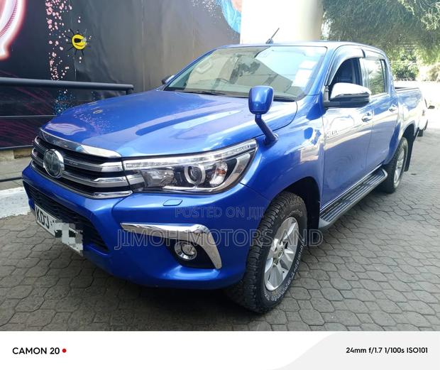 Toyota Hilux 2018 Blue