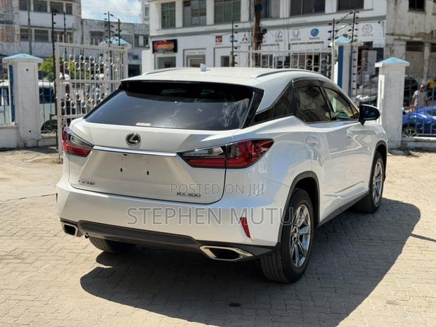 Lexus RX 300 4WD 2019 White