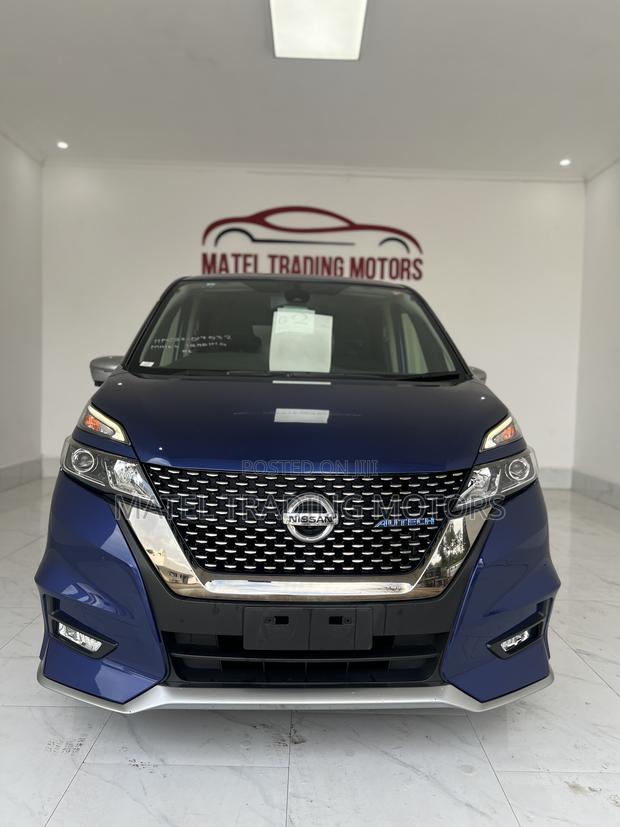 Nissan Serena 2019 Blue