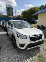 Subaru Forester Premium AWD 2019 White for sale