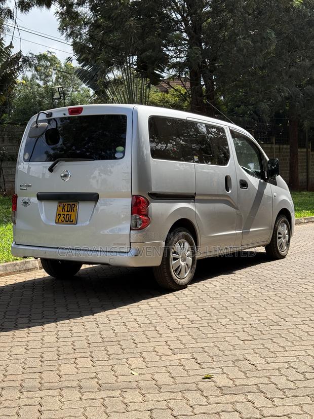 Nissan NV200 2017 Silver