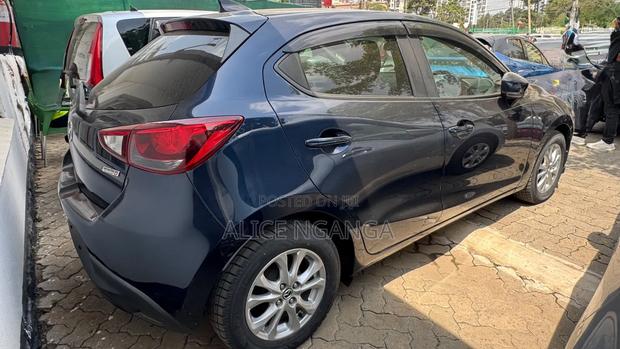 Mazda Demio 2017 Blue