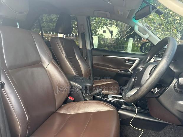 Toyota Fortuner 2019 Brown