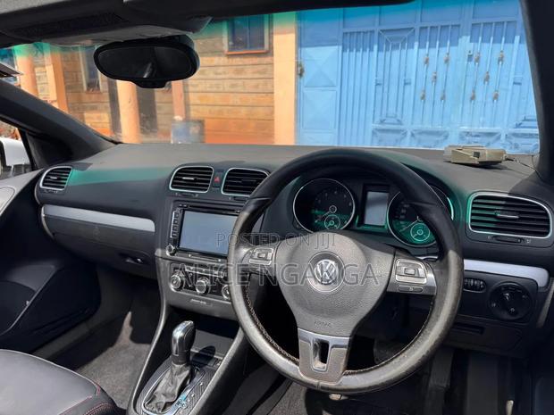 Volkswagen Golf 2012 White