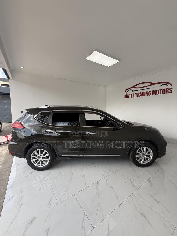 Nissan X-Trail 2.0 Petrol AWD 2018 Black