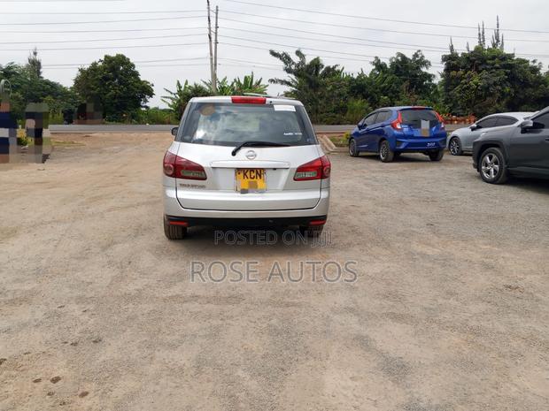 Nissan Wingroad 2010 Silver