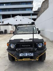 New Toyota Land Cruiser LC300 2025 Pearl for sale