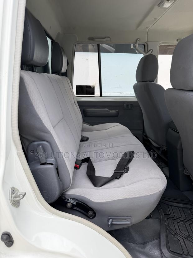 New Toyota Land Cruiser LC300 2025 Pearl