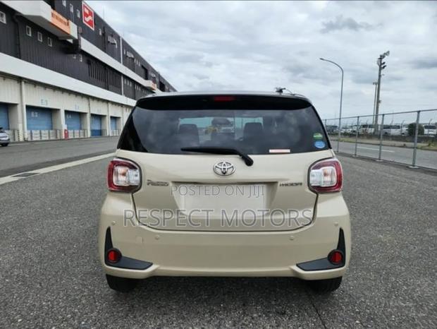 Toyota Passo 2019 Beige