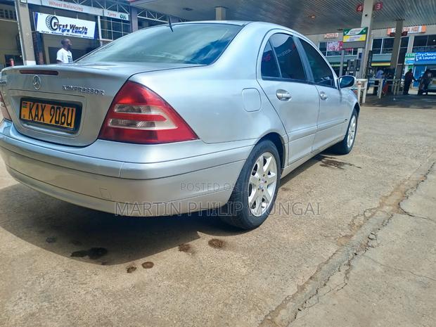 Mercedes-Benz C200 2004 Silver