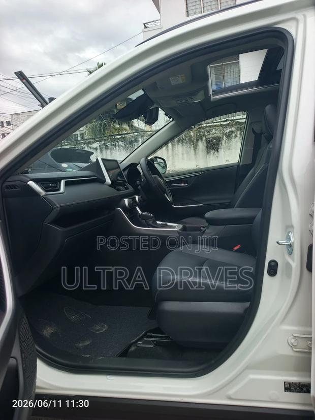 Toyota RAV4 2020 White