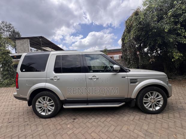 Land Rover Discovery 2014 Gold