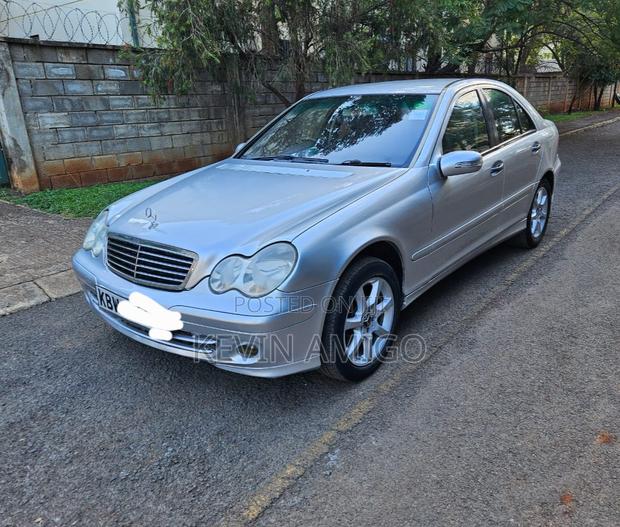 Mercedes-Benz C200 2006 Silver