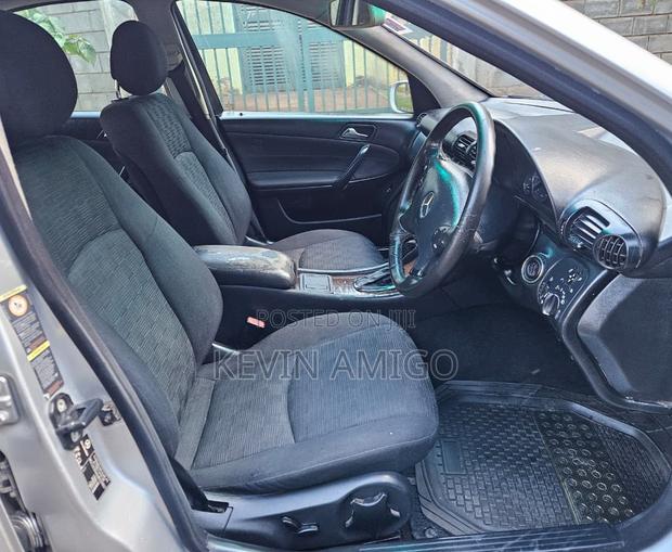 Mercedes-Benz C200 2006 Silver