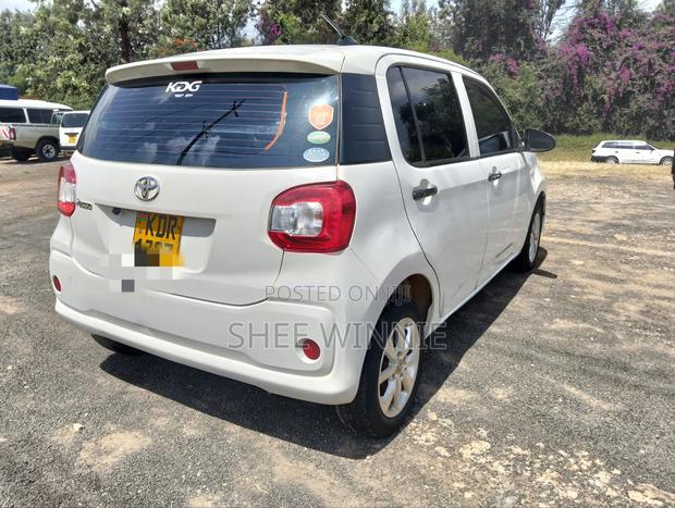 Toyota Passo 2017 White