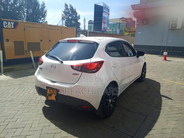 Mazda Demio 2018 White
