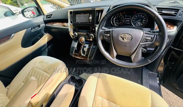 Toyota Alphard 2018 Matt Black