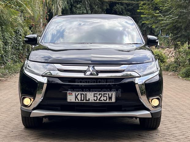 Mitsubishi Outlander 2016 Black