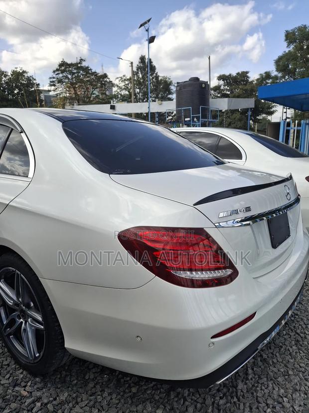 Mercedes-Benz E200 2019 White