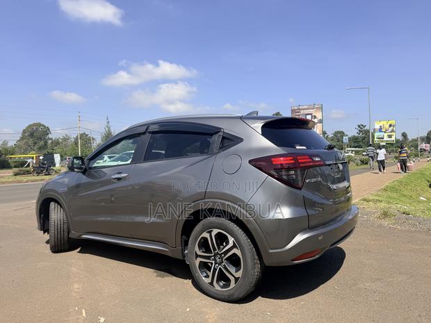 Honda Vezel 1.5 Hybrid 2WD 2019 Gray