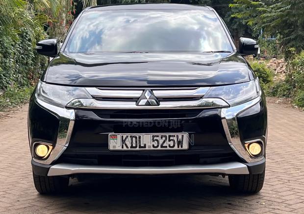 Mitsubishi Outlander 2016 Black