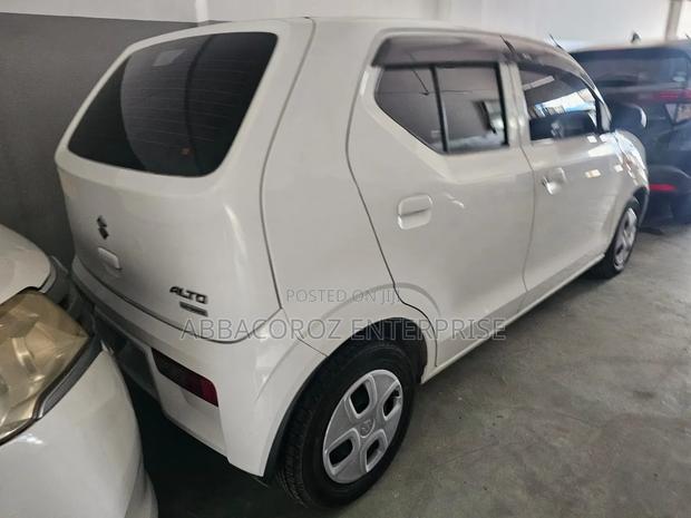 Suzuki Alto 2018 White