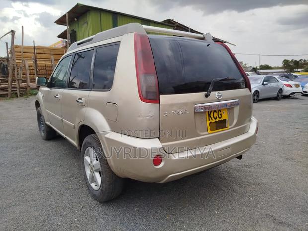 Nissan X-Trail 2006 Brown