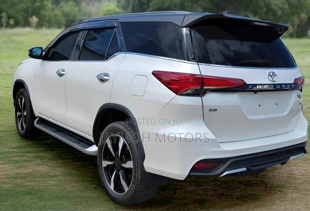 Toyota Fortuner 2020 White