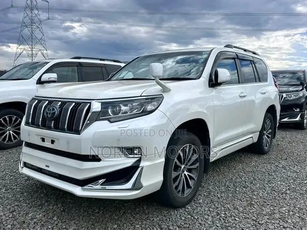 Toyota Land Cruiser 2020 White