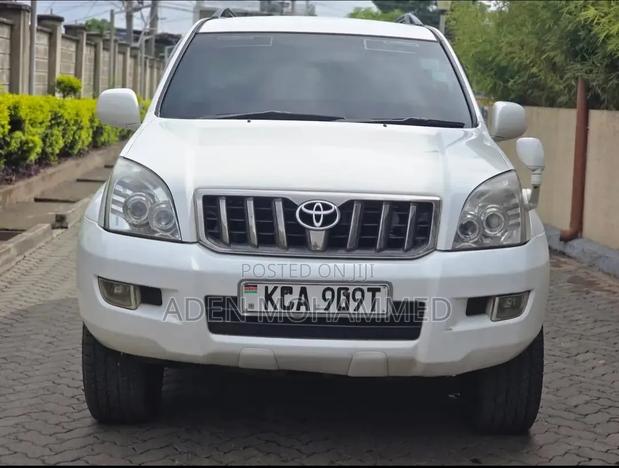 Toyota Land Cruiser Prado 2007 White