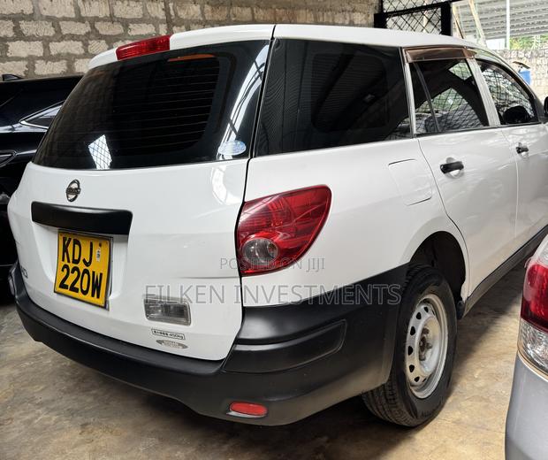Nissan Advan 2016 White