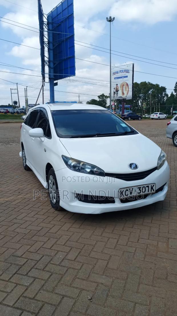 Toyota Wish 2012 White