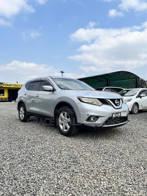 Nissan X-Trail 2.0 Petrol AWD 2014 Silver