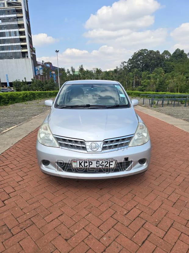 Nissan Tiida 2009