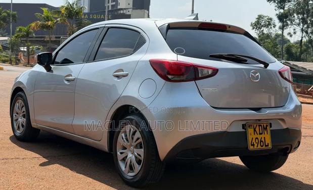 Mazda Demio 2017 Silver
