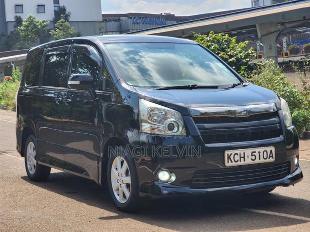 Toyota Noah 2008 Black