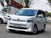 Toyota Voxy 2008 White for sale