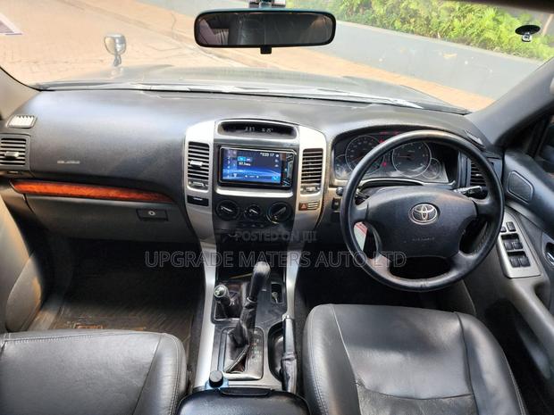 Toyota Land Cruiser 3.0 D-4D C 2008 Gray
