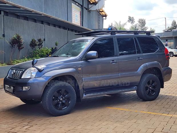 Toyota Land Cruiser 3.0 D-4D C 2008 Gray