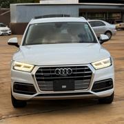 Audi Q5 2.0T Premium AWD quattro 2019 White for sale